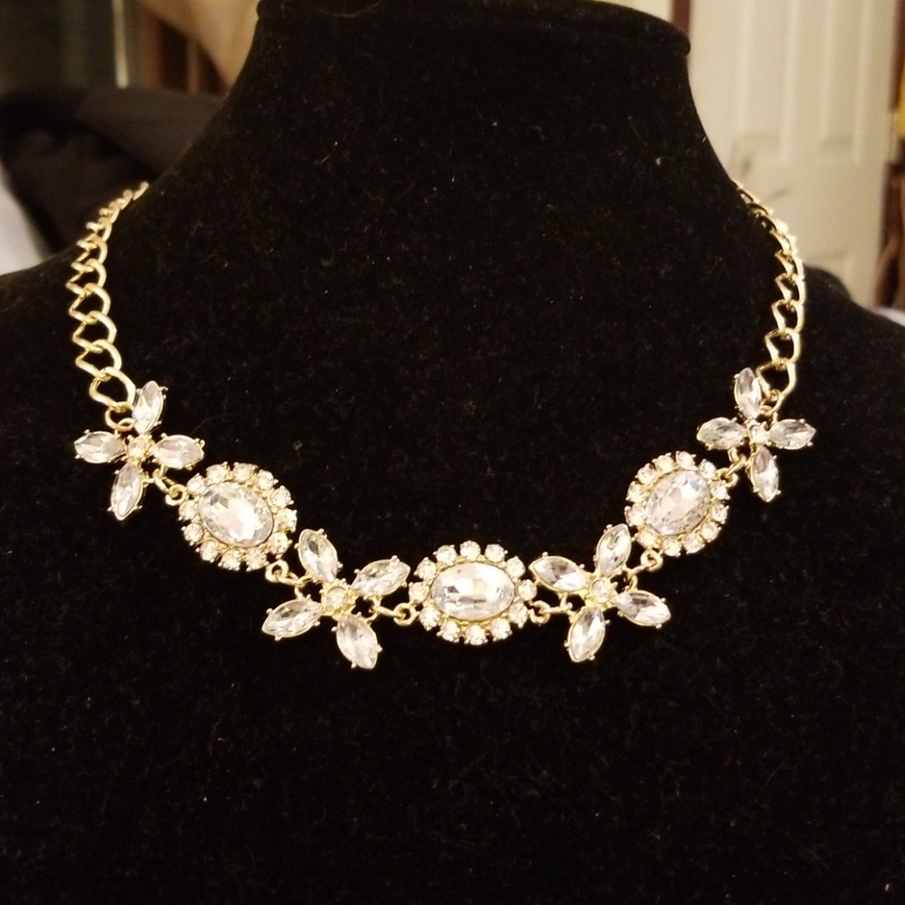 Clear gem and golden tone chain BNIB